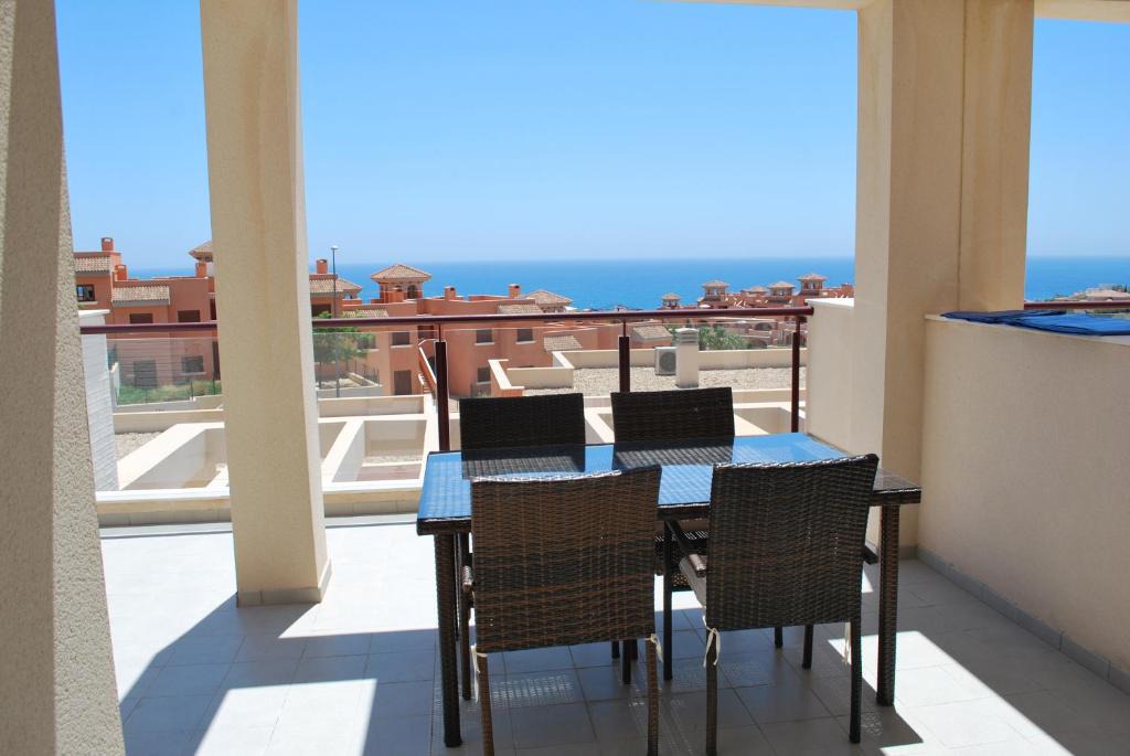 Los Puertos Apartment | Apartment Mojon Hills
