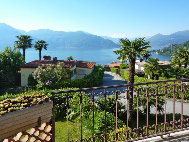 Villaggio Belmonte Apartment | Apartment Residence Belmonte (BDB202) in Brezzo di Bedero - 2 persons, 1 bedrooms