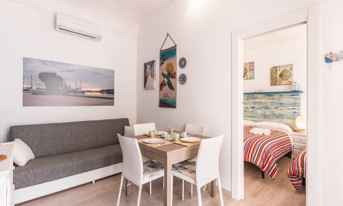 Marina di Ragusa Apartment | Apartment Teti - Single house - 100m by the sea - Marina di Ragusa centre