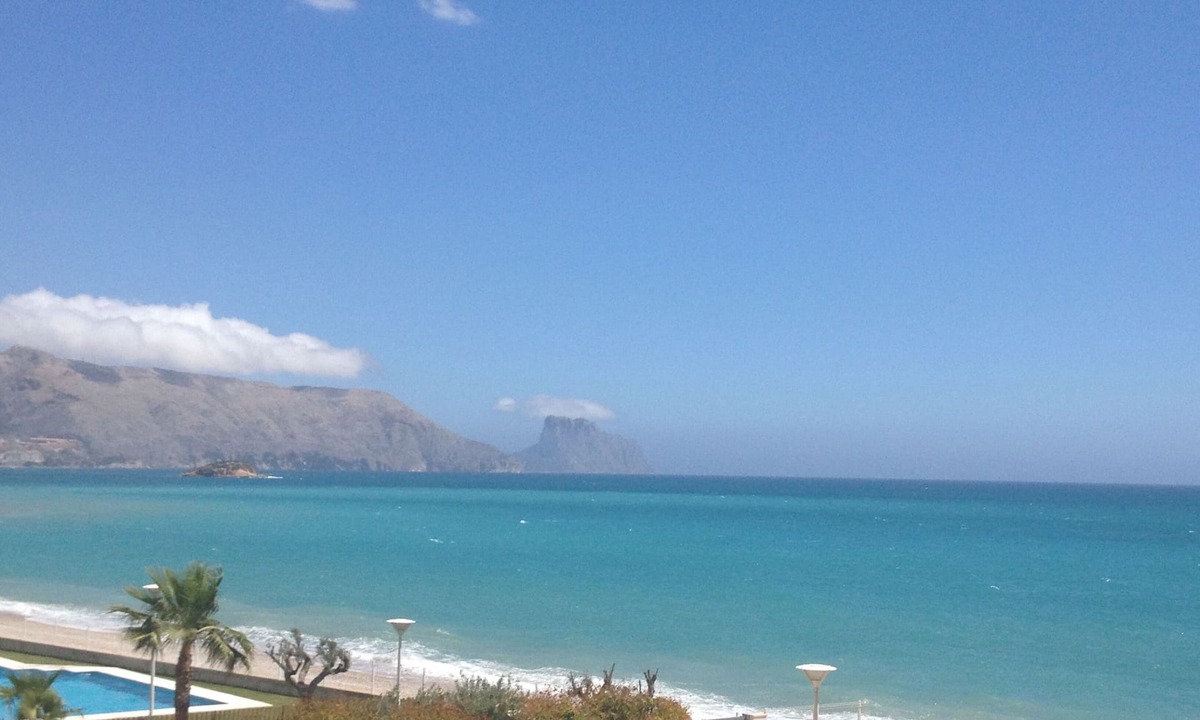 Altea Apartment | APP 2/4 PERS WITH SPLENDID SEA VIEW. SWIMMING POOLS. WI FI + TV INTERN.