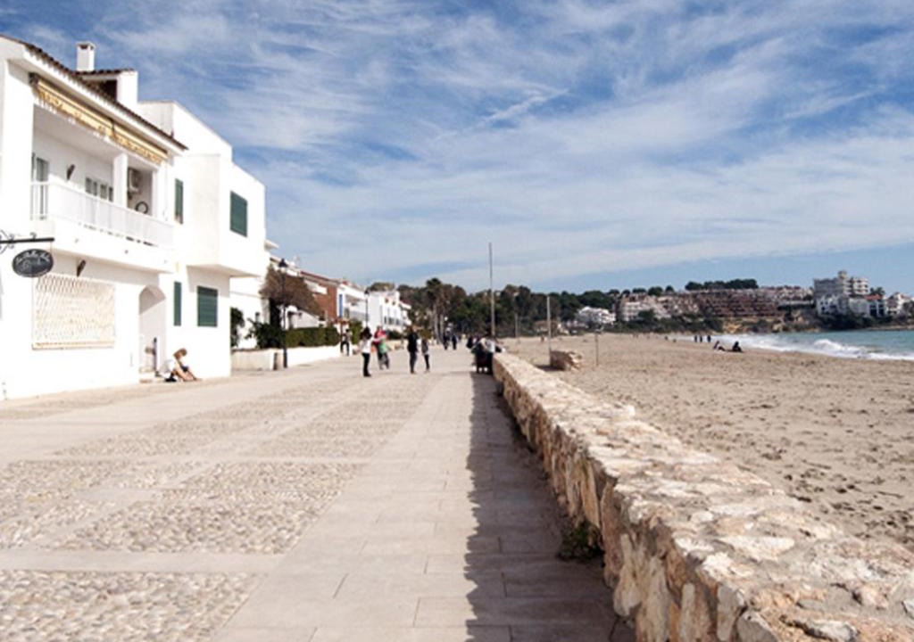 Altafulla Villa | AT303 Vistas de la playa de Altafulla, casa en primera línea