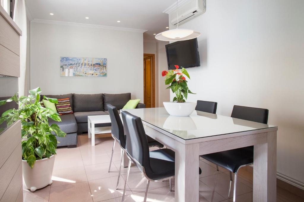 El Born Apartment | BCNGOTIC 31