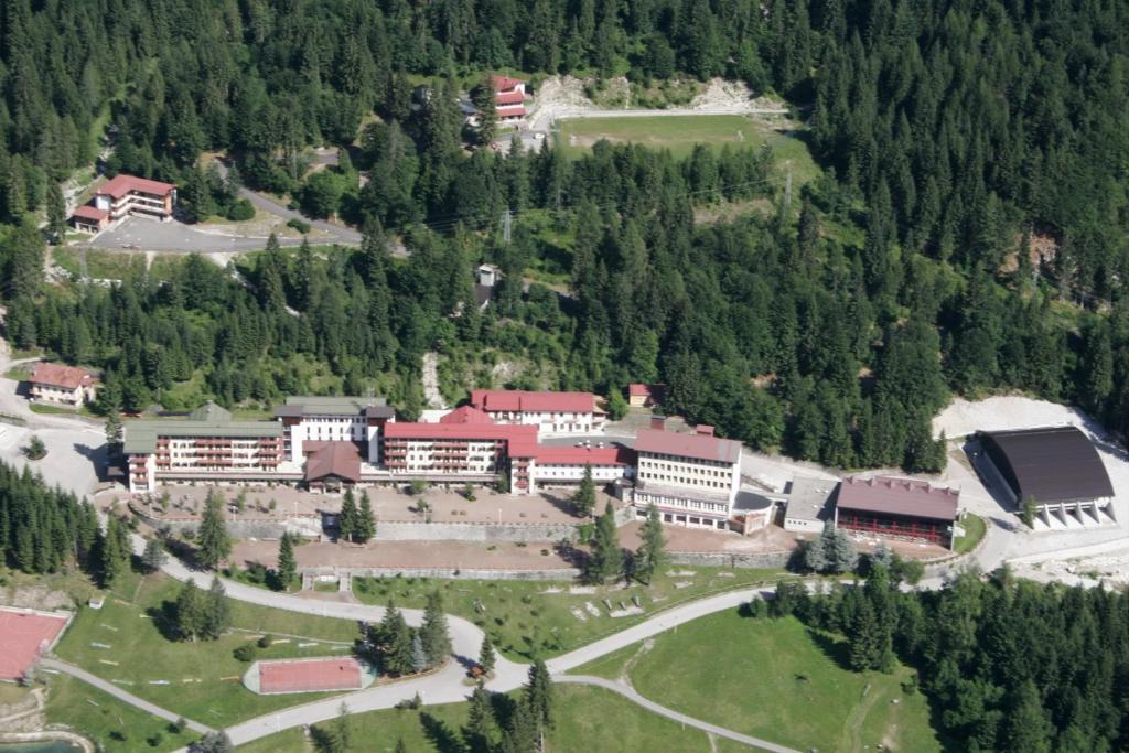 Forni Avoltri Resort | Bella Italia & EFA Village