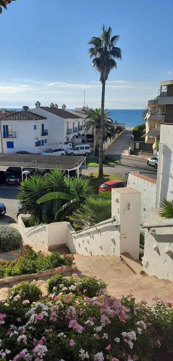Miami Platja House | Bungalow a 5 min de la playa caminando en zona tranquila para disfrutar del mar en Miami Playa