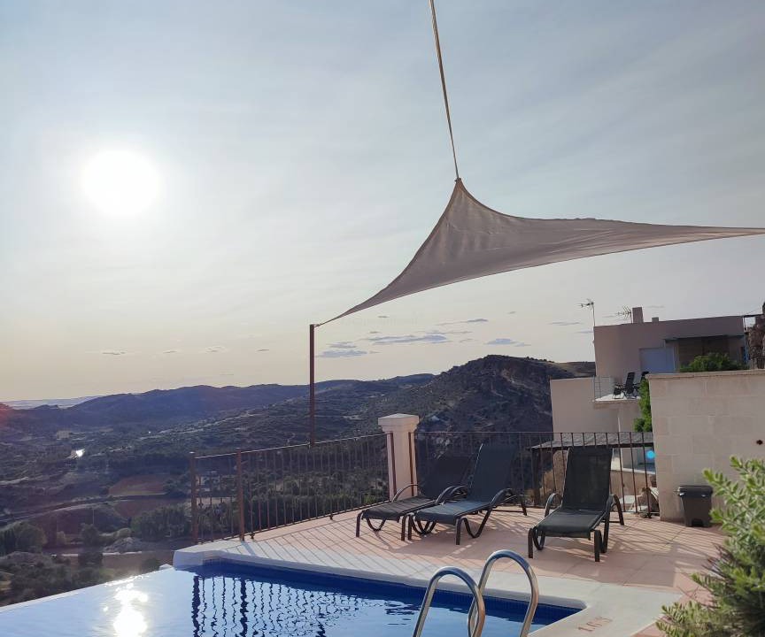 Zafra de Zancara Cottage | Cabin ∙ 9 bedrooms ∙ 2 guests