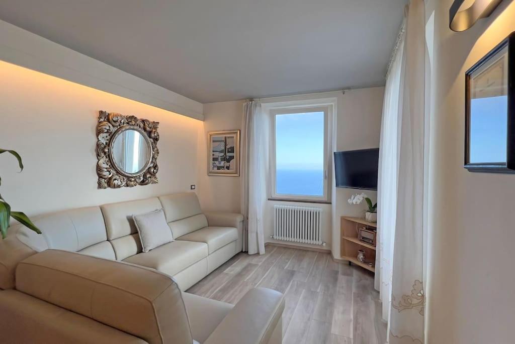 Volastra Apartment | Casa Camelia
