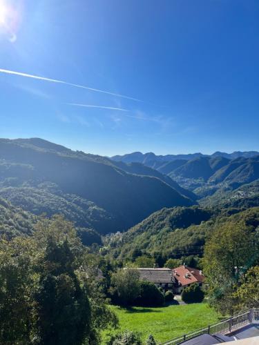 Costa di Serina Apartment | Casa con vista