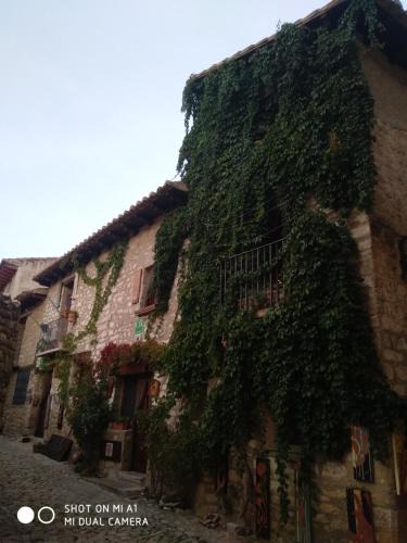 Mirambel House | Casa Milagros