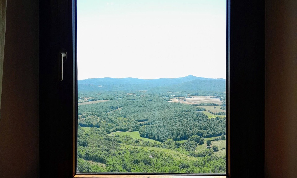 Chiusdino Villa | Casa Politi Tuscany spacious boutique villa central location 7bedroom 4bathroom