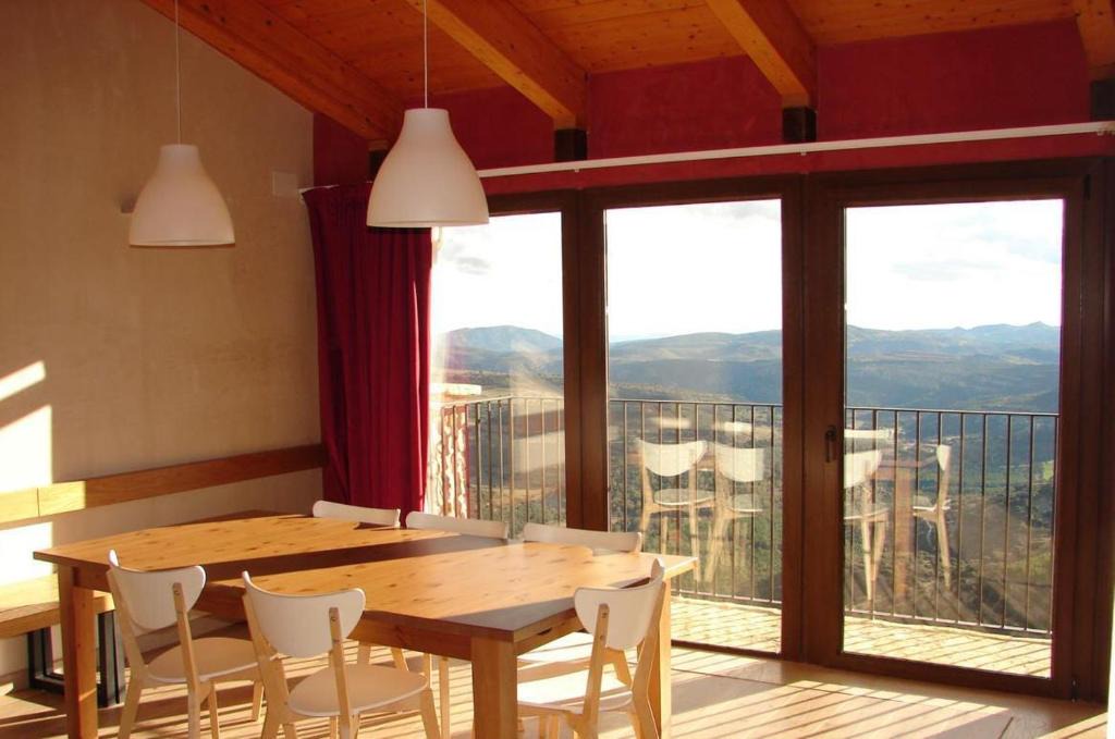 Ares del Maestrat House | Casa Rural Virginia