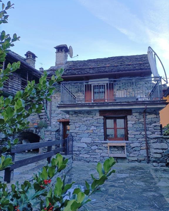 Antronapiana Ski Chalet | Casa Stella Alpina