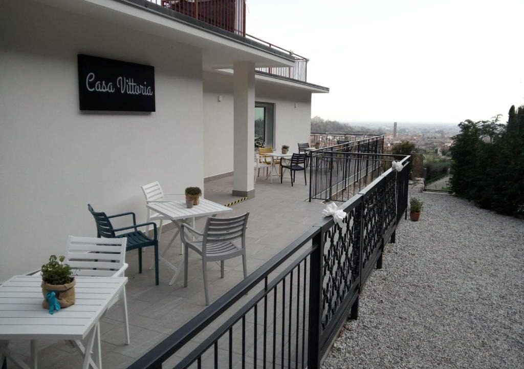 Romano d'Ezzelino House | Casa Vittoria Guest House