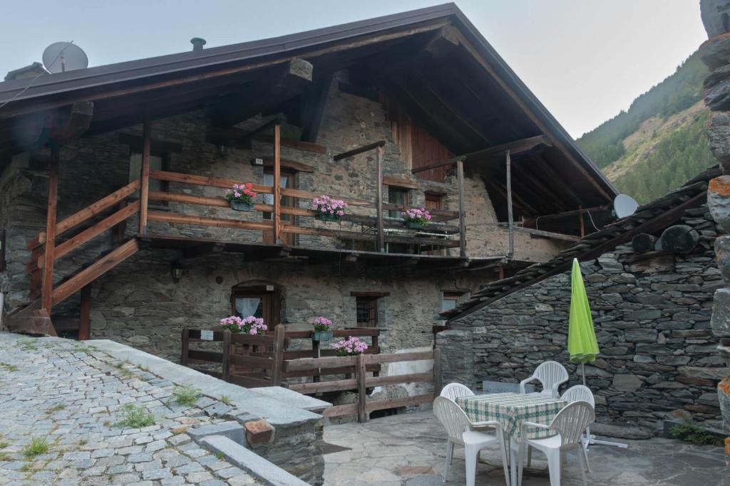 Rhemes-Saint-Georges Apartment | Case Gran Paradiso Villaggio Melignon