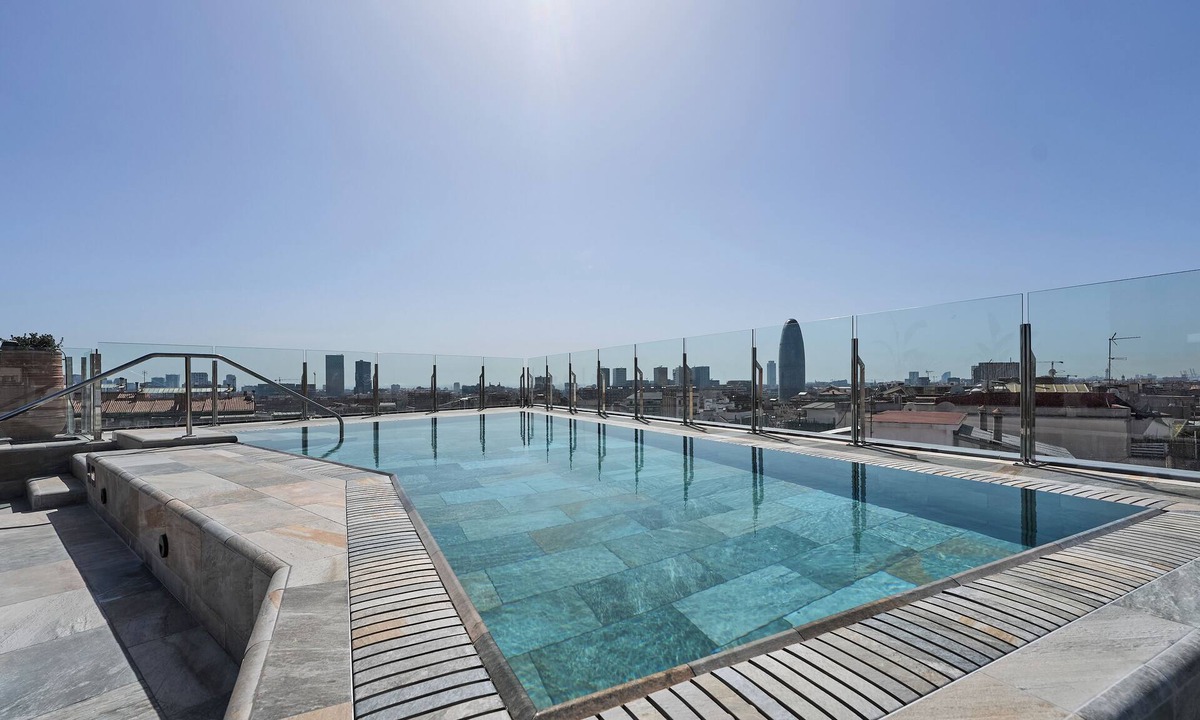 El Camp de l'Arpa del Clot Hotel | Catalonia Atenas