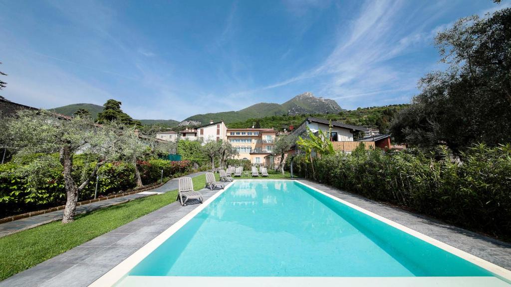 Toscolano Maderno Apartment | Corte Benaco by Wonderful Italy