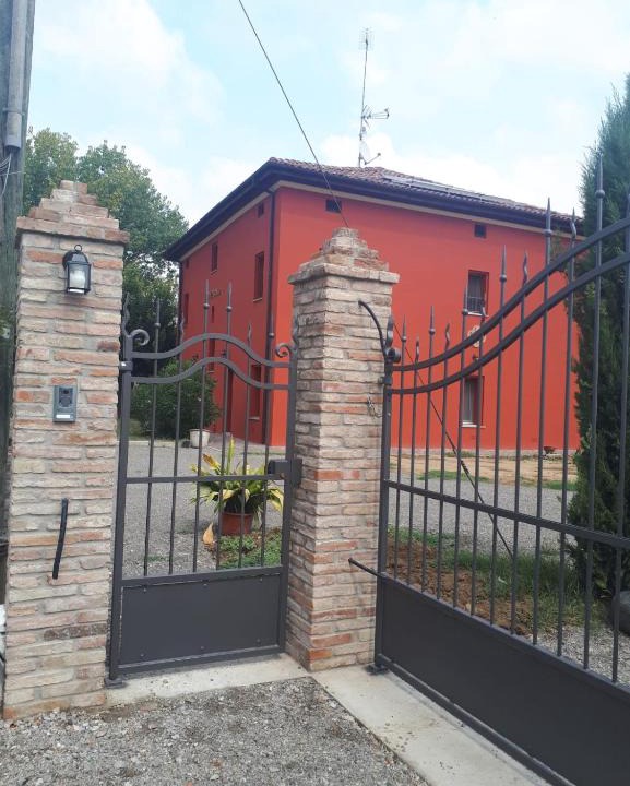 Castagnolo House | Corte San Petronio