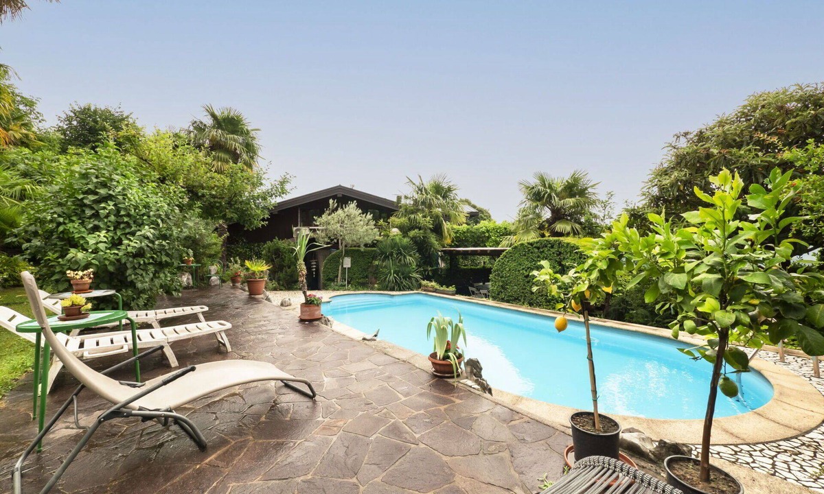 Vito d'Asio Apartment | Cosy apartment for 4 guests with pool, WIFI, A/C, TV, patio and pets allowed