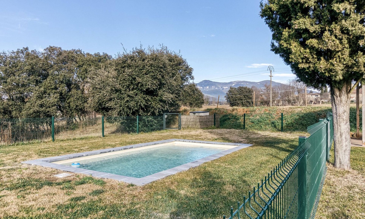 Maia de Montcal Villa | Country House 'Cal Tort' with Mountain View, Private Pool and Wi-Fi