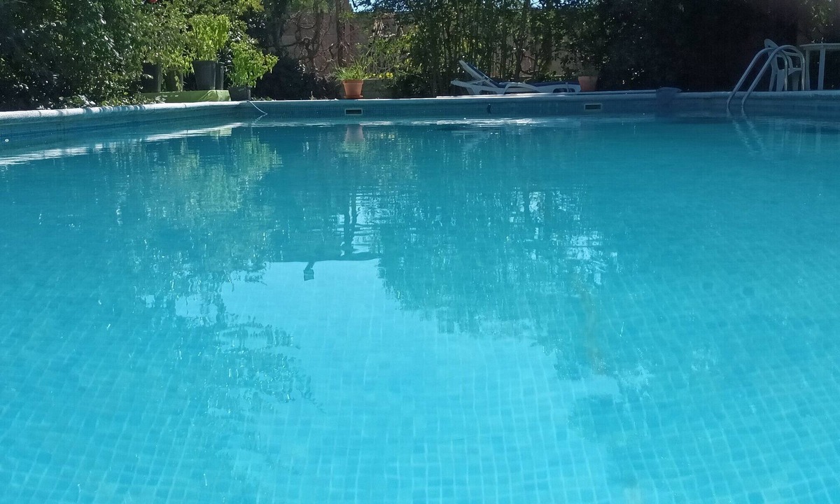 Lleida Villa | Country House 'Marina' with Private Terrace, Private Garden and Wi-Fi