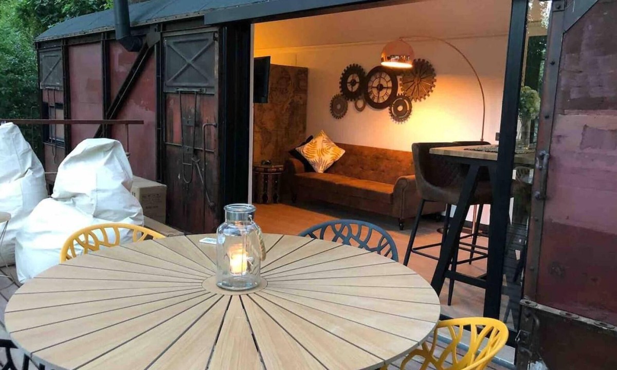 Casas Altas House | Country House 'Vagón Orient Express' with Mountain View, Private Garden and Air Conditioning