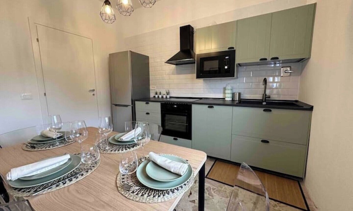 San Faustino-Madonnina-Quattroville Apartment | Cozy apartment in strategic location