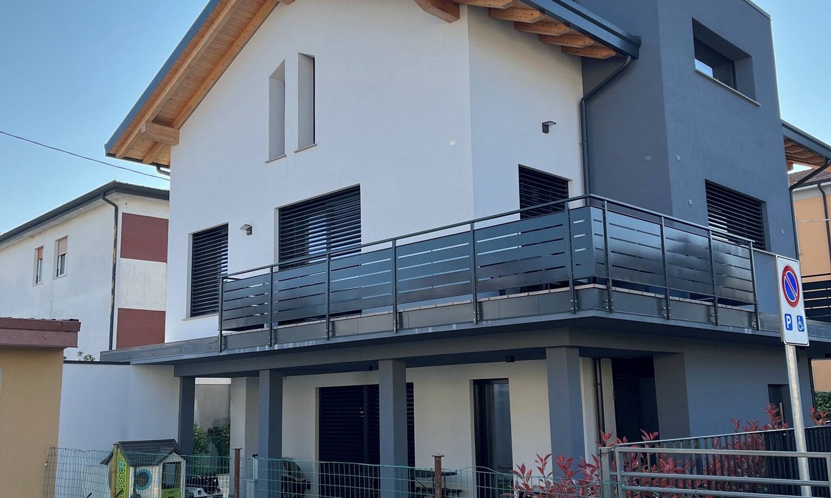 Dalmine House | Darcellas House - Three bedroom apartment in A4 with Modern Design and strategic location!