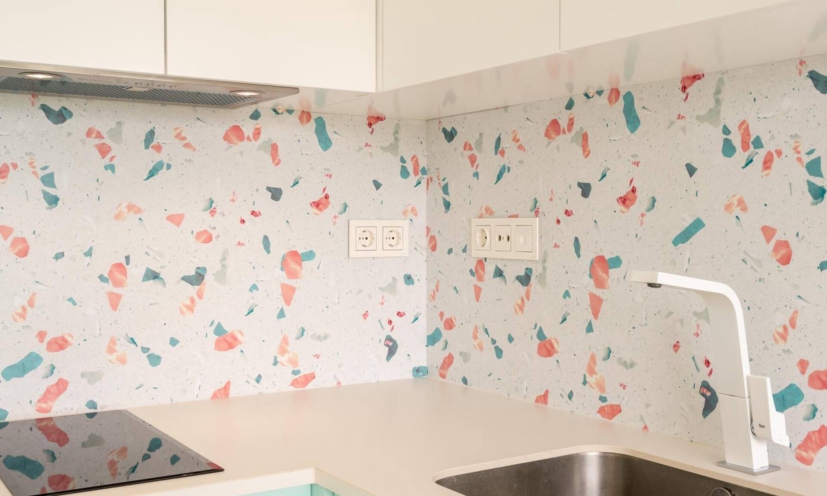 Santiago y Zaraiche Apartment | Design flat for 2 people with communal swimming pool and gym.