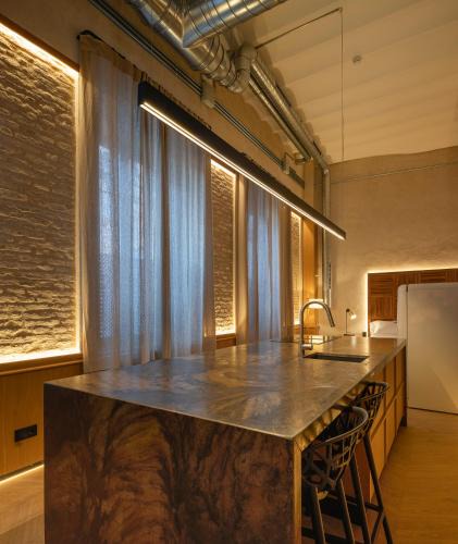 San Vicente Apartment | ÉCLAT - City Center - Avenue Luxury Apartment - PRIVATE FREE PARKING
