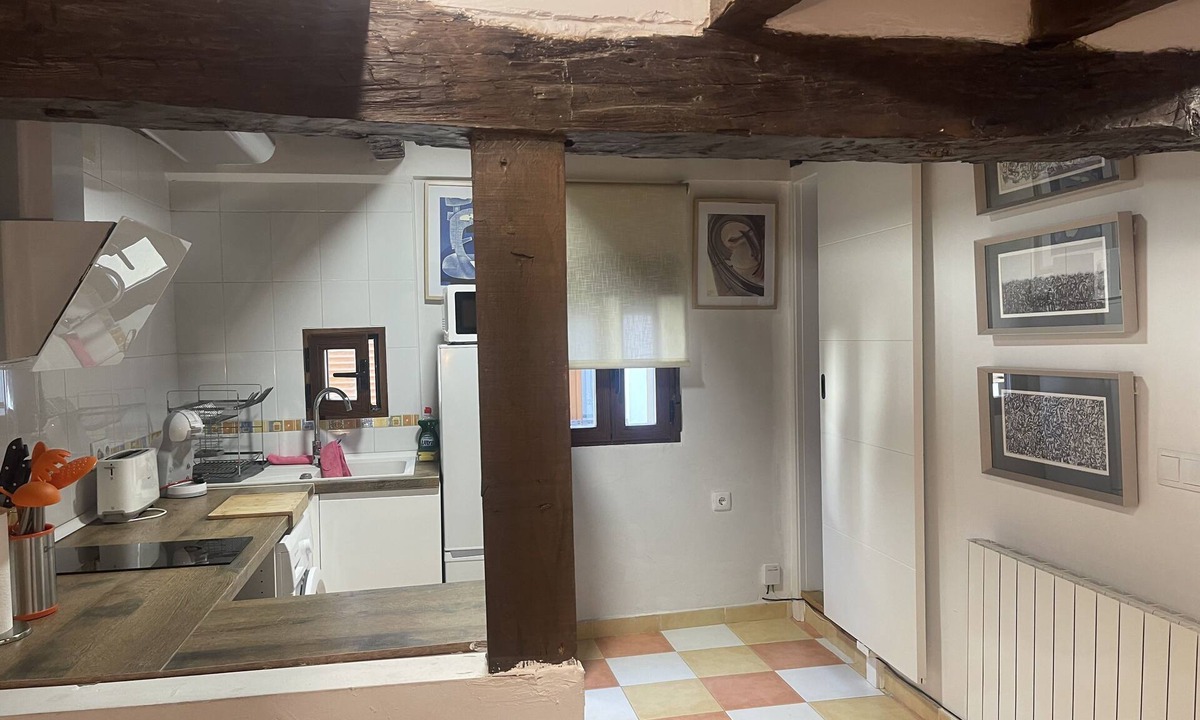 Old Town Apartment | ENCANTO CUENCA Art View