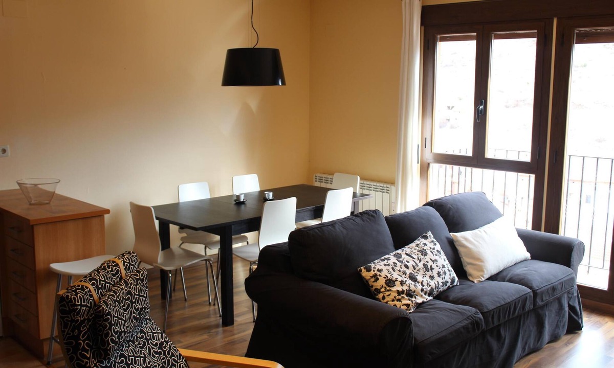 Camarena de la Sierra House | Fabulous apartment in Camarena de la Sierra. Ski resort Javalambre Aramón