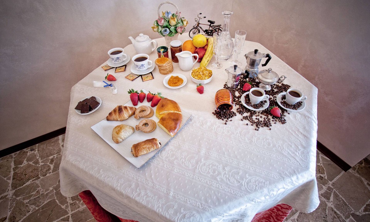 Murat Town Bed & Breakfast | Flower Bed & Breakfast