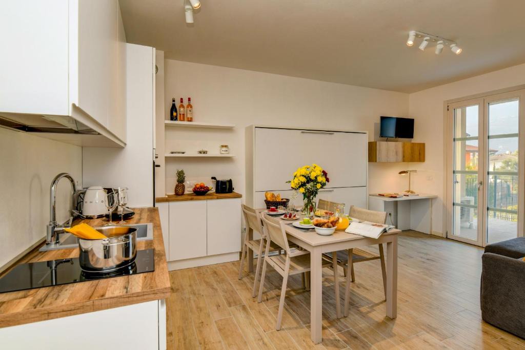 Toscolano Maderno Apartment | Gardagate - Corte Fasanella 55