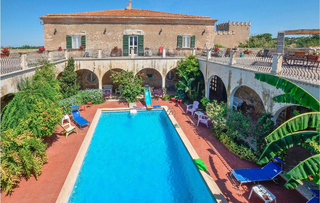 Donnafugata House | Gorgeous Home In Ragusa With Kitchen