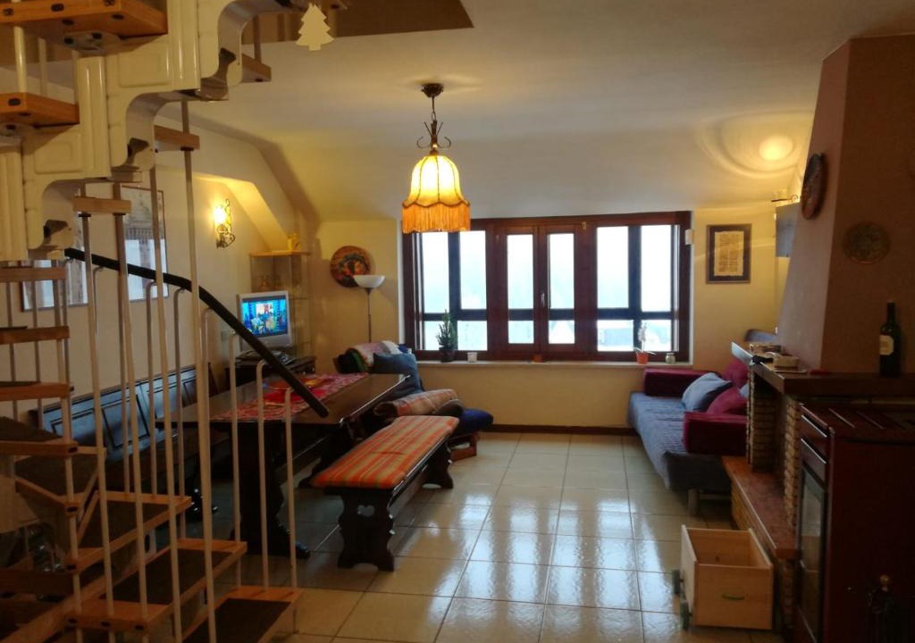 Campitello Matese House | Guest Art Campitello Matese