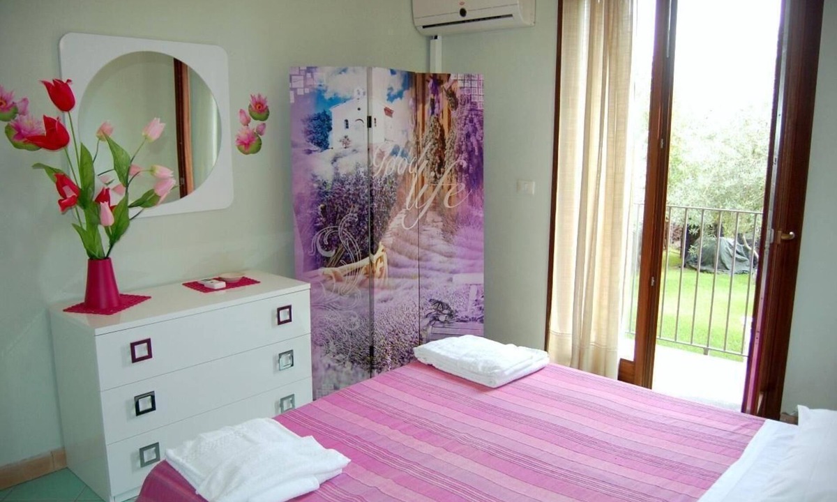Ferienwohnung Acireale Für Personen | Santa Tecla