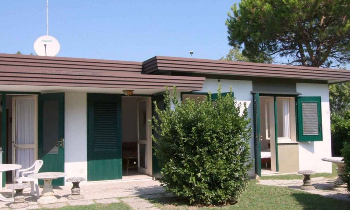 Bibione Pineda Apartment | Holiday apartment with private garden and air conditioning