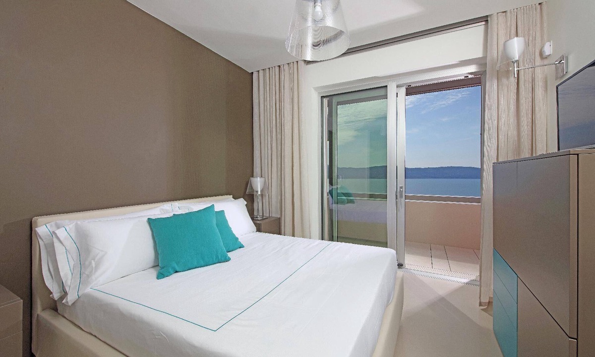 Holiday Persons Bedrooms | Pulciano