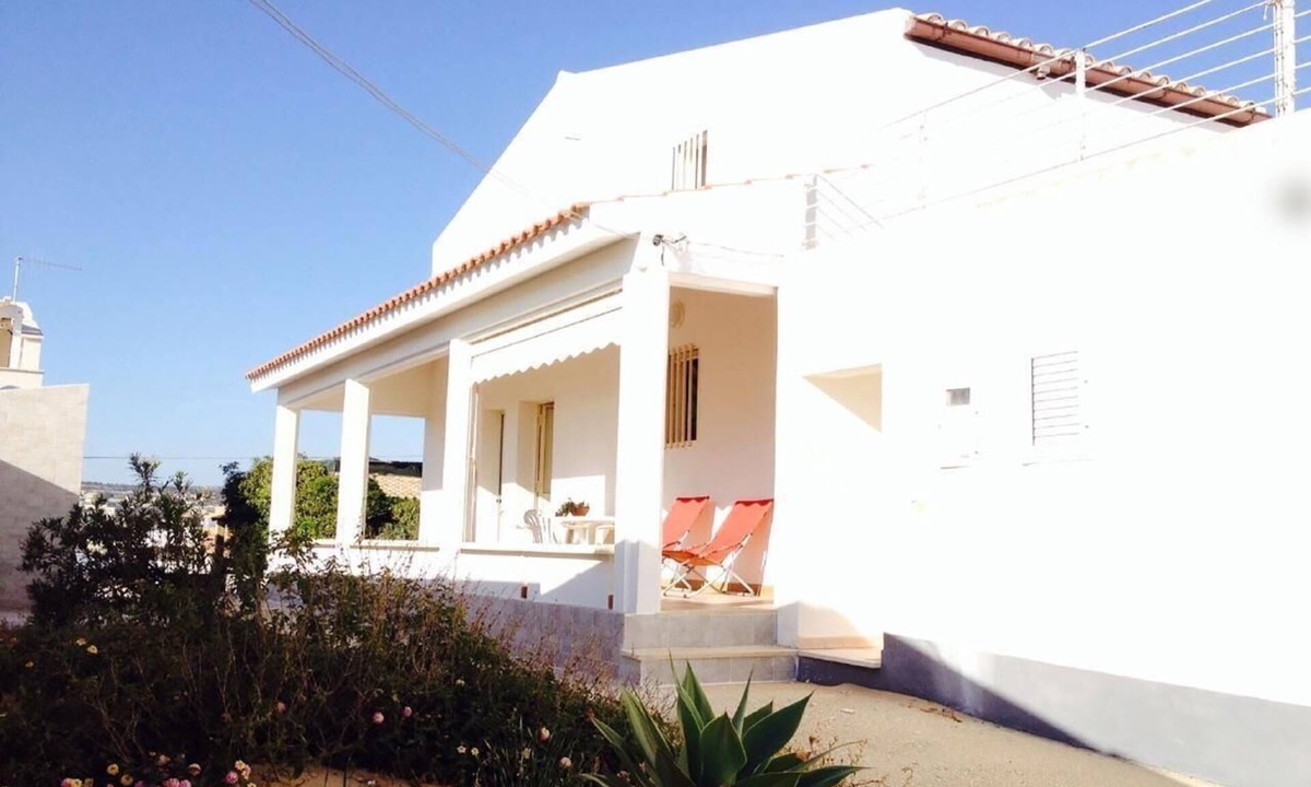 Donnalucata House | Holiday house Scicli for 1 - 7 persons with 3 bedrooms - Holiday home