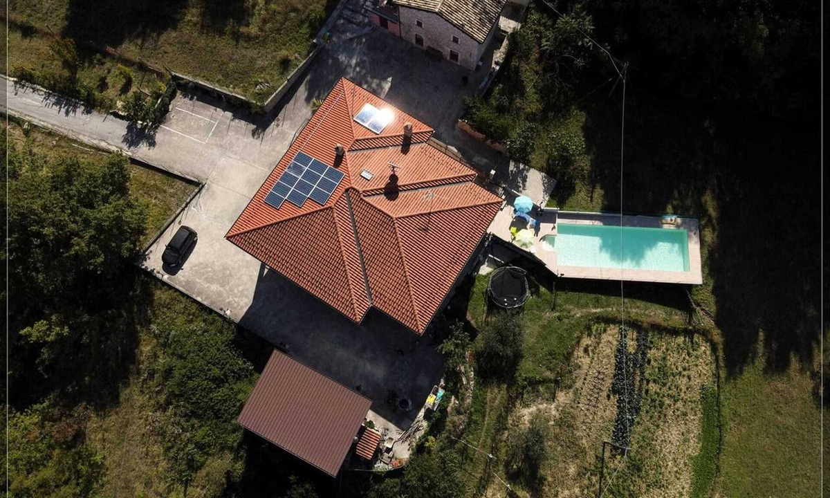 Abbateggio House | Homerez - House 15 km away from the slopes for 8 ppl. with swimming-pool