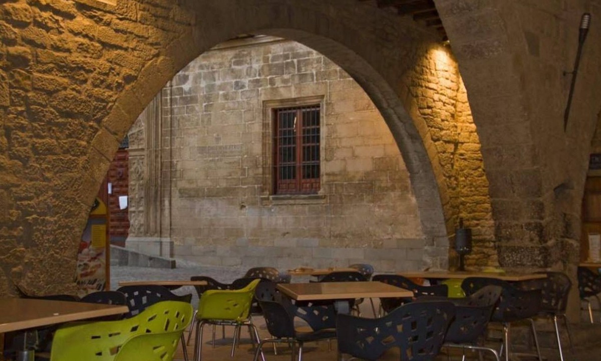 Sos del Rey Catolico Hostel | Hostal las Coronas