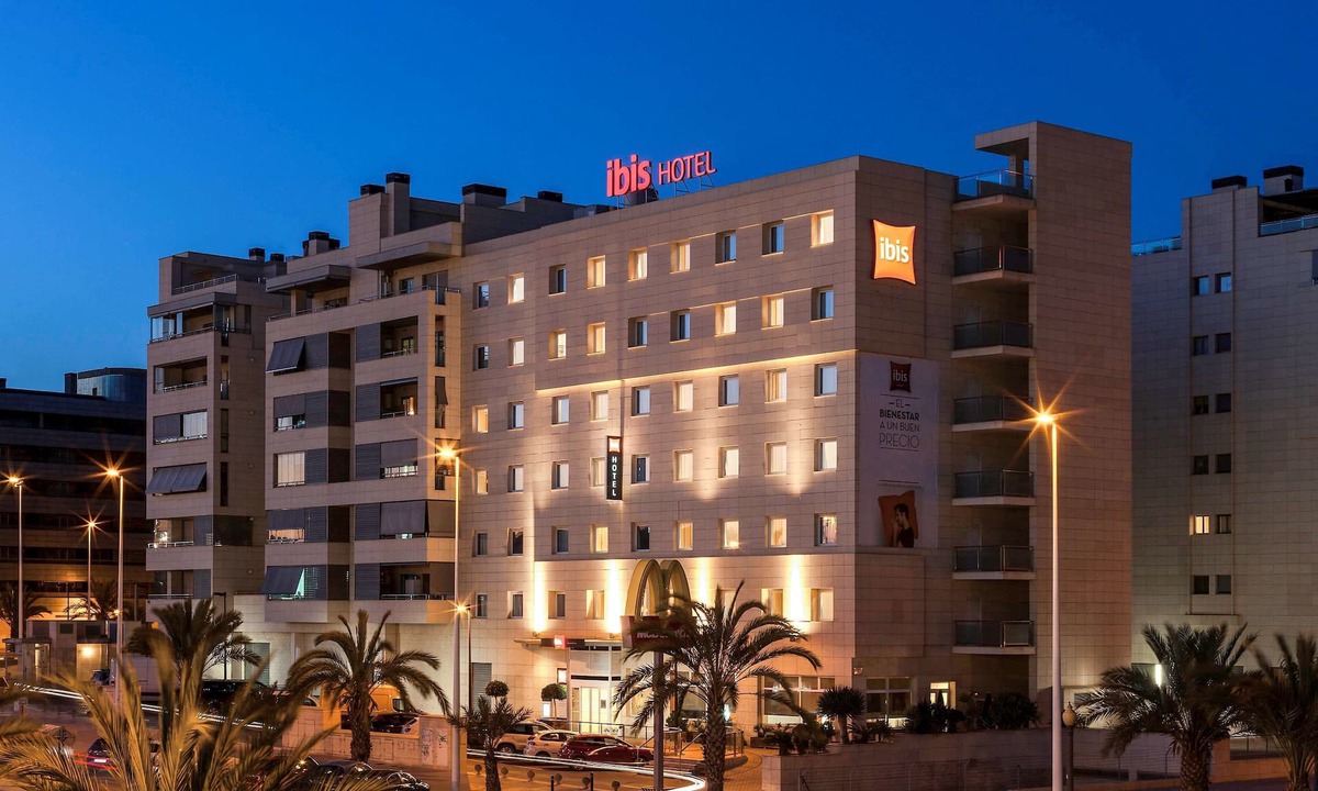 Elche Hotel | Hotel ibis Elche