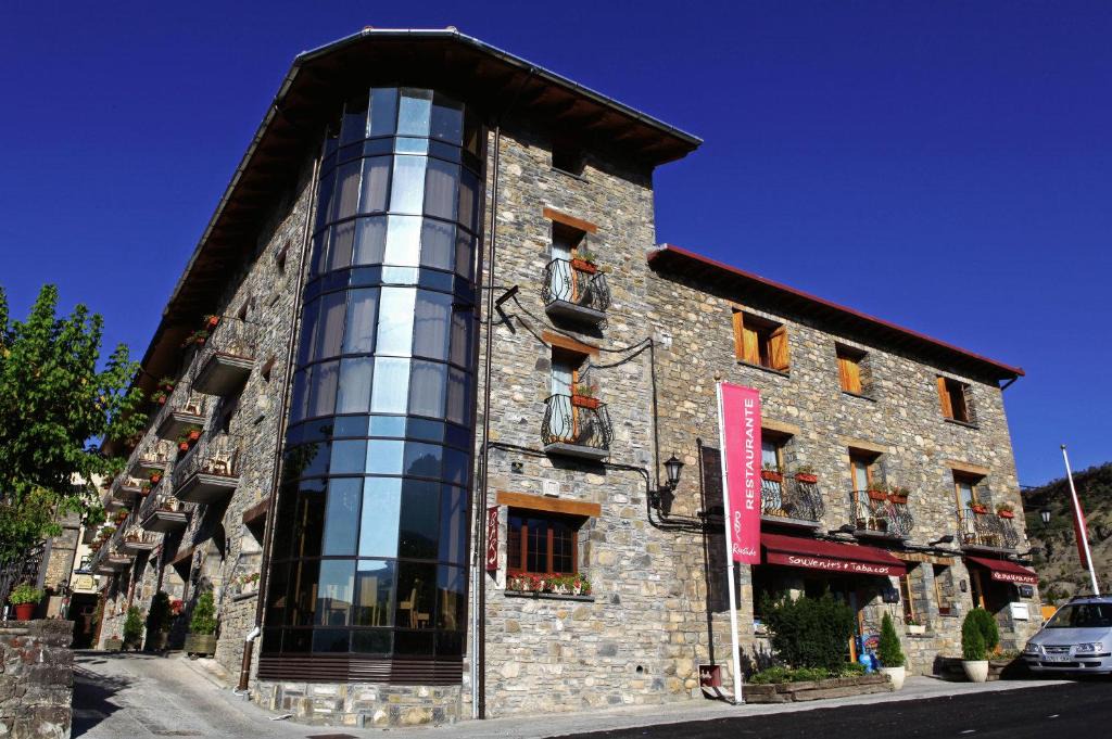 Escalona Hotel | Hotel Restaurante Revestido