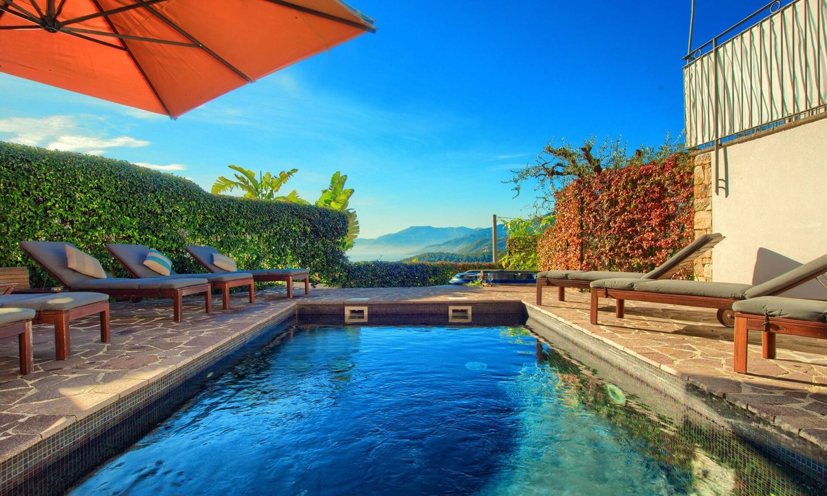 Poggi Apartment | House with private garden, pool, jacuzzi and electric bikes