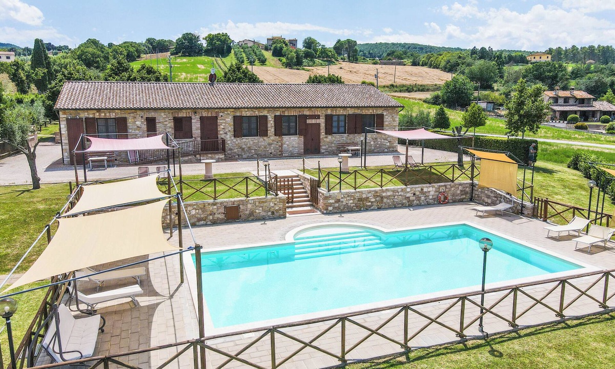 Todi House | House with private pool, large garden at 6km from Todi. Panoramic views!