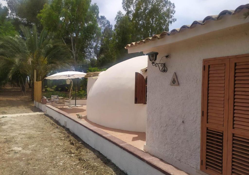 Granelli House | Igloo sulla spiaggia