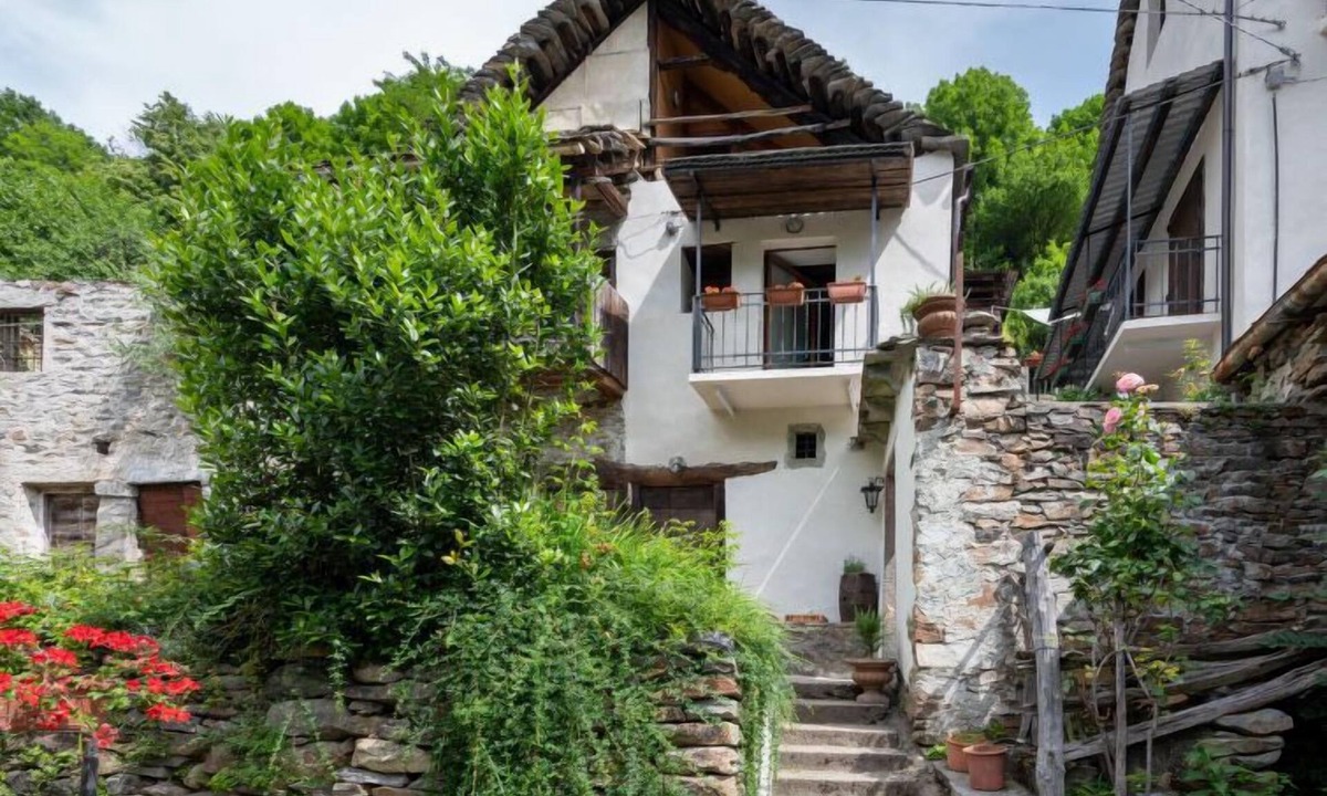 Bognanco House | Il Gianlupo Grigio by Interhome