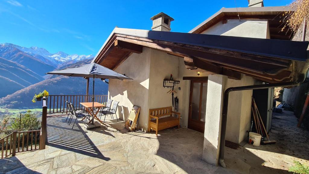 Villar Pellice House | Independent chalet with breathtaking view
