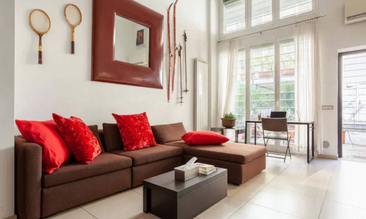 Porta Garibaldi Apartment | Island Skylight Loft I Via della Boscaiola