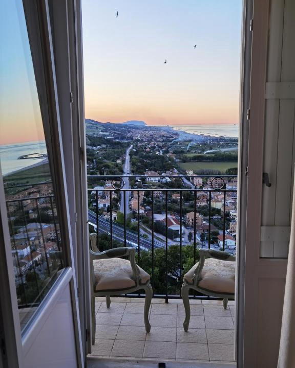 Torre di Palme House | La Casa Di Torre Di Palme