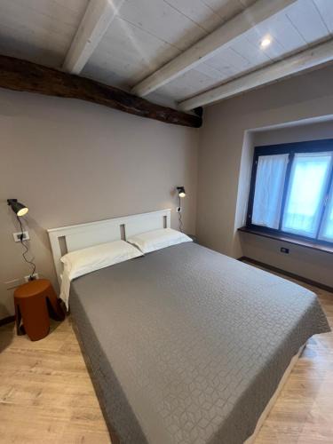 Pettenasco House | LA RONDINE